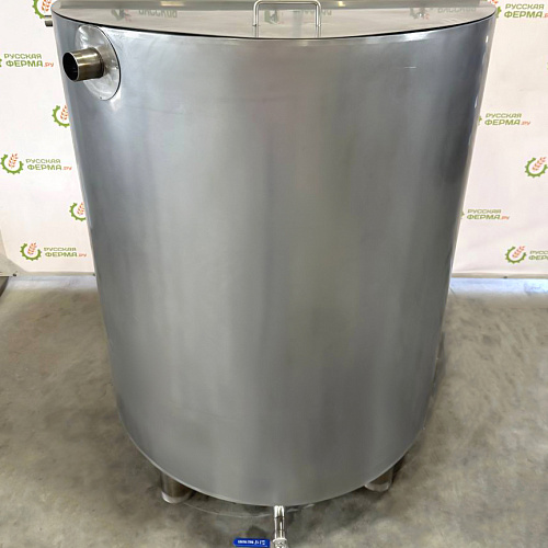 Термоизолированная емкость 1000л плоское дно