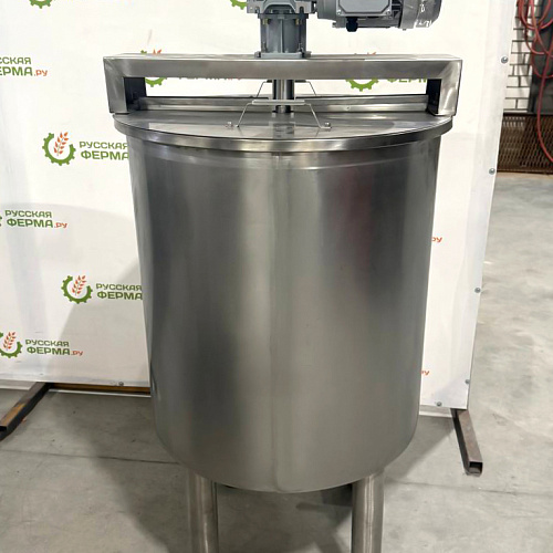 Емкость 200л из нержавеющей стали с коническим дном и мешалкой